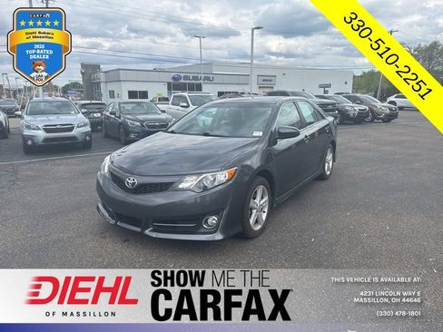 Used 2012 Toyota Camry SE FWD image 3