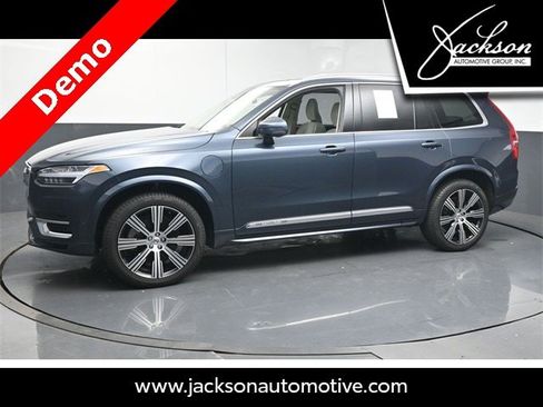 Certified 2024 Volvo XC90 T8 Plus w/ Protection Package Premier image 4