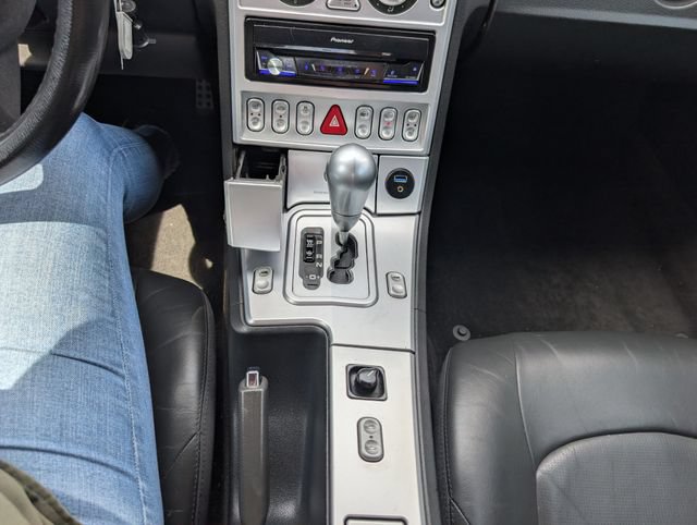 Used 2005 Chrysler Crossfire Limited RWD image 12
