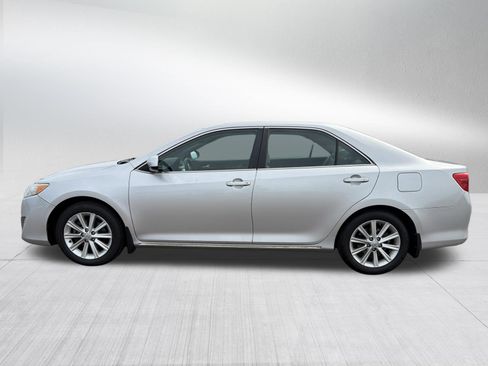 Used 2013 Toyota Camry XLE FWD image 7