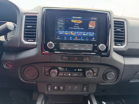 Used 2024 Nissan Frontier SL w/ Technology Package RWD image 46
