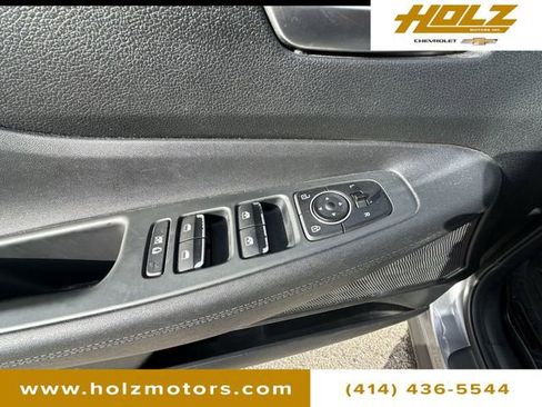 Used 2019 Hyundai Santa Fe SEL image 22