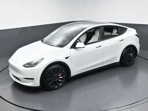 Used 2023 Tesla Model Y Performance AWD/4WD image 40