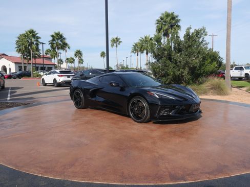 Used 2022 Chevrolet Corvette Stingray Premium Cpe w/ Z51 Performance Package image 1