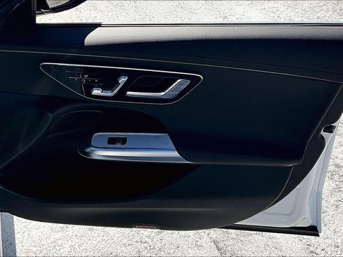 Used 2025 Mercedes-Benz E 350 Sedan image 22