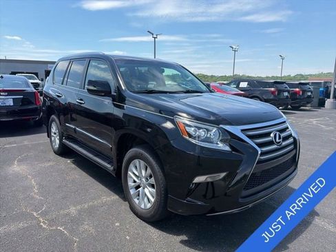 Used 2014 Lexus GX 460 w/ Premium Package AWD/4WD image 3