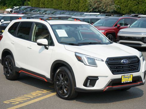 Used 2024 Subaru Forester Sport AWD/4WD image 3