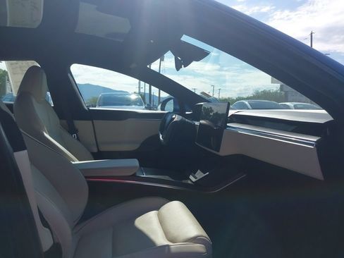 Used 2021 Tesla Model S Plaid AWD/4WD image 23