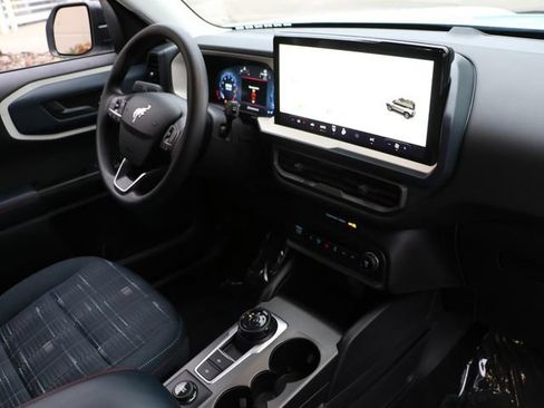 Used 2025 Ford Bronco Sport Heritage AWD/4WD image 12