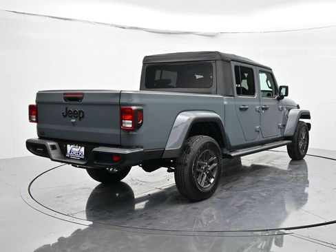 New 2026 Jeep Gladiator Sport image 5
