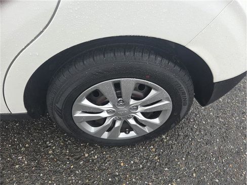 Used 2020 Kia Soul LX image 13