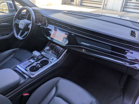 Used 2020 Audi Q7 3.0T Premium w/ Convenience Package image 30