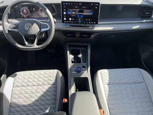 New 2026 Volkswagen Tiguan S FWD image 23