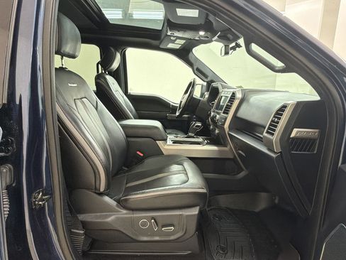 Used 2018 Ford F150 Platinum w/ Equipment Group 701A Luxury AWD/4WD image 32