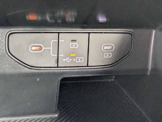 Used 2026 Kia Sorento LX FWD image 18