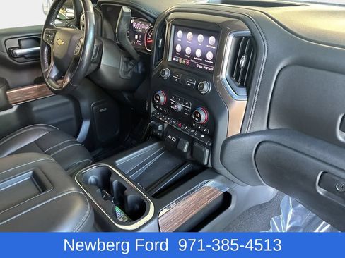 Used 2020 Chevrolet Silverado 1500 High Country w/ Technology Package AWD/4WD image 26