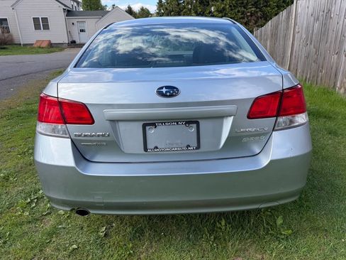Used 2013 Subaru Legacy 2.5i Premium AWD/4WD image 6