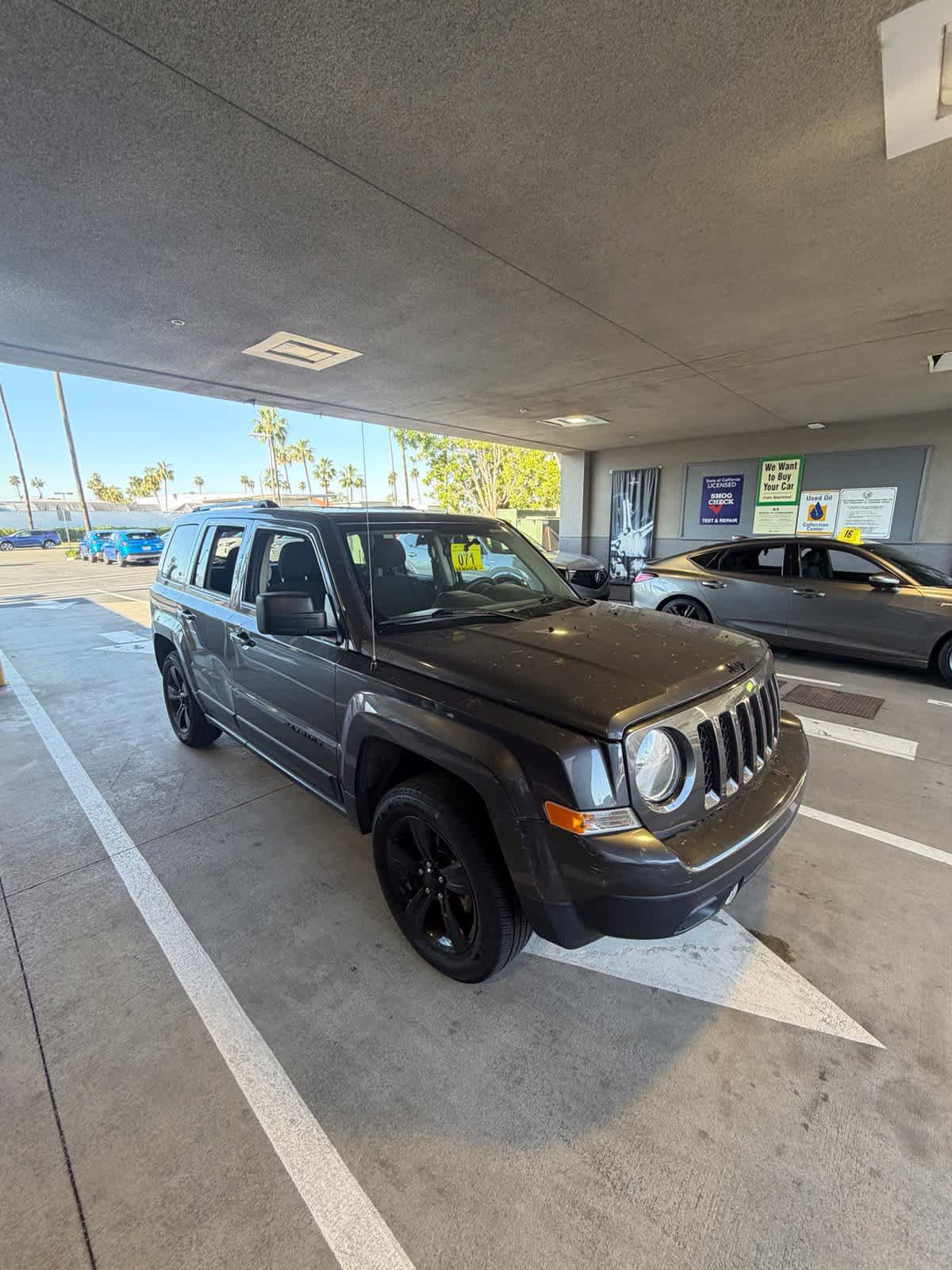 Used 2015 Jeep Patriot Sport w/ Power Value Group FWD image 3