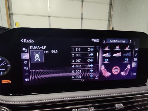 Used 2022 Lexus LS 500 F Sport image 46