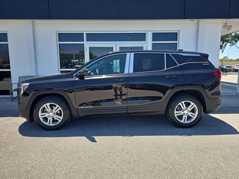 Certified 2022 GMC Terrain SLE FWD image 4