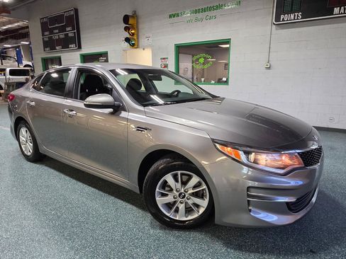 Used 2018 Kia Optima LX FWD image 14