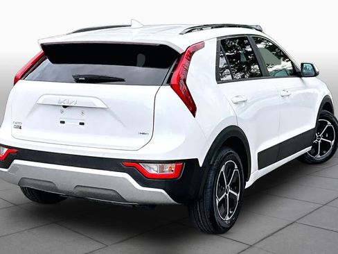 Used 2023 Kia Niro LX FWD image 13