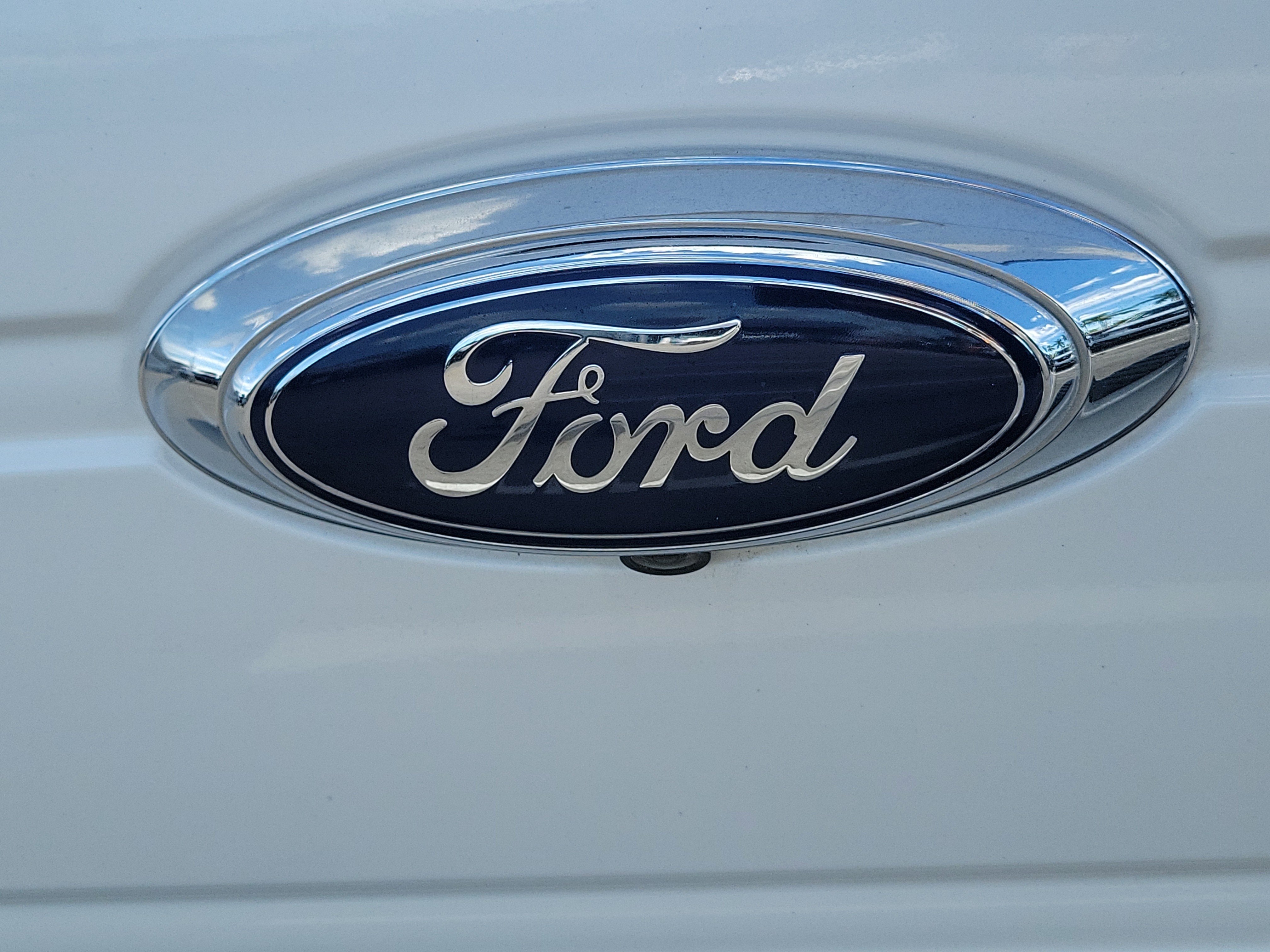 Used 2012 Ford F150 Lariat w/ Lariat Chrome Pkg AWD/4WD image 10