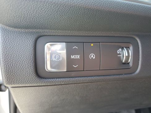 New 2026 Chevrolet Traverse LT w/ Driver Confidence Package FWD image 23