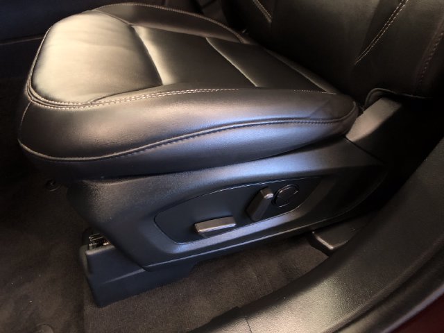 Certified 2023 Ford Explorer XLT w/ Equipment Group 202A AWD/4WD image 11