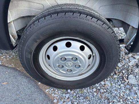 Used 2023 RAM ProMaster 2500 FWD image 5