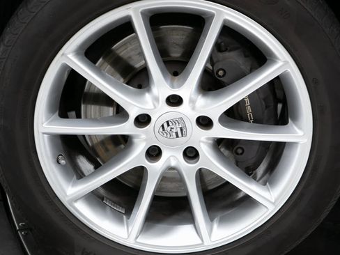 Certified 2022 Porsche Cayenne image 11