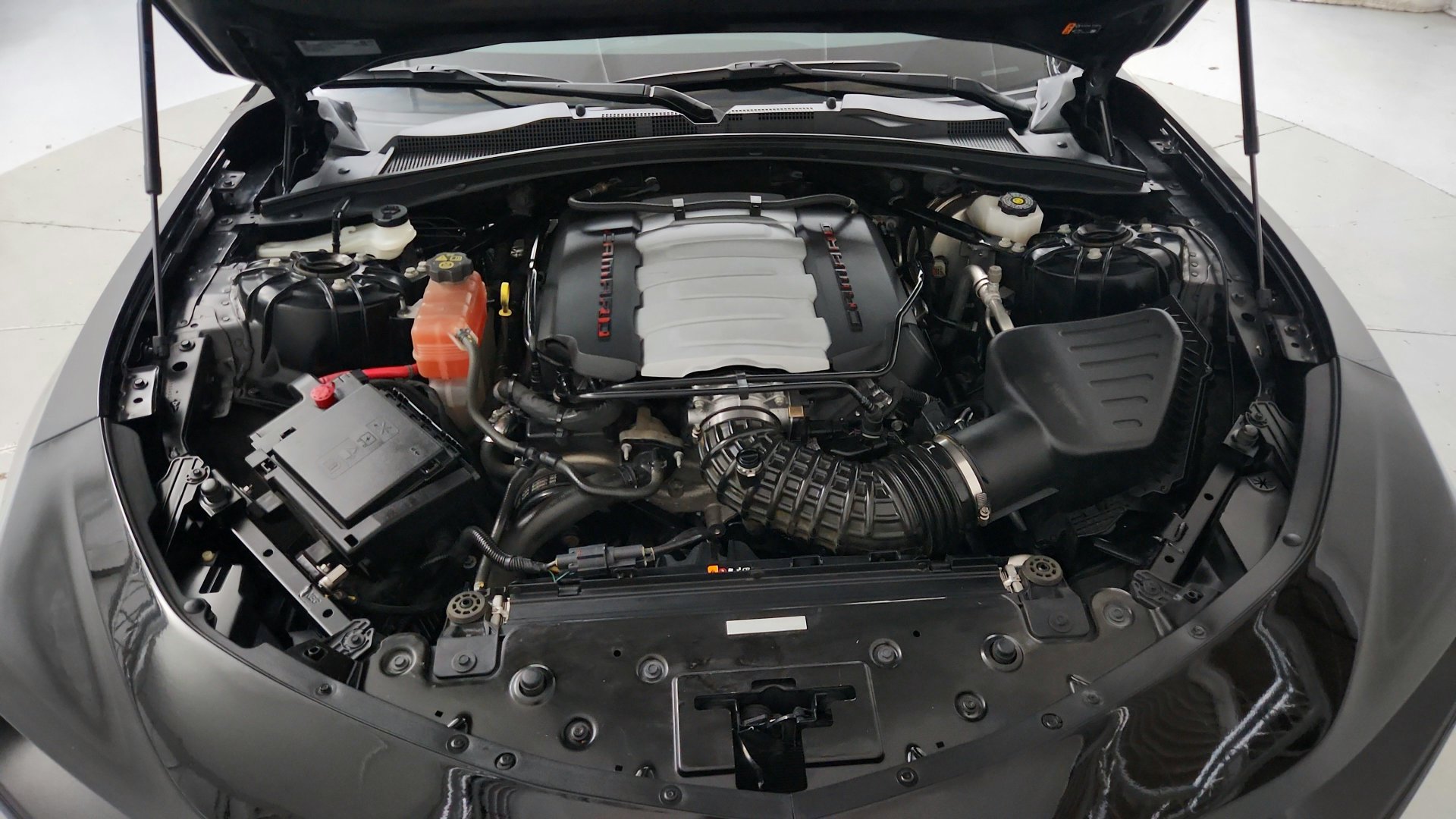 Used 2022 Chevrolet Camaro LT RWD image 26