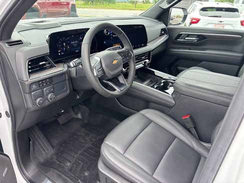 Certified 2025 Chevrolet Tahoe LT w/ Comfort Package RWD image 9