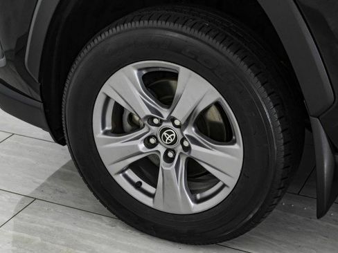 Used 2022 Toyota RAV4 XLE image 48