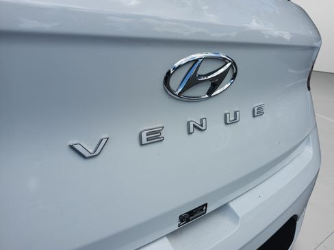 Certified 2026 Hyundai Venue SEL FWD image 25