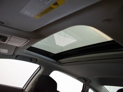 Used 2024 Honda Accord EX image 19