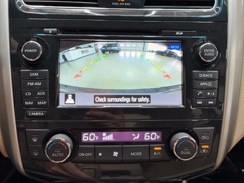 Used 2015 Nissan Altima 2.5 SL w/ Technology Package FWD image 28