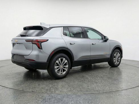 Used 2025 Chevrolet Equinox LT FWD image 9