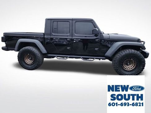 Used 2020 Jeep Gladiator Sport w/ Quick Order Package 24S image 4
