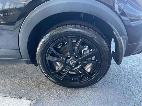 Used 2023 Nissan Kicks SR image 12