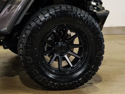 Used 2025 Jeep Wrangler Unlimited Rubicon 392 image 36