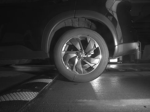 Used 2025 Nissan Rogue SV image 14