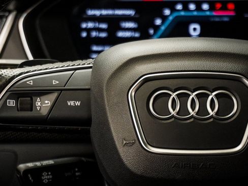 Used 2022 Audi SQ5 Premium Plus w/ Premium Plus Package image 18