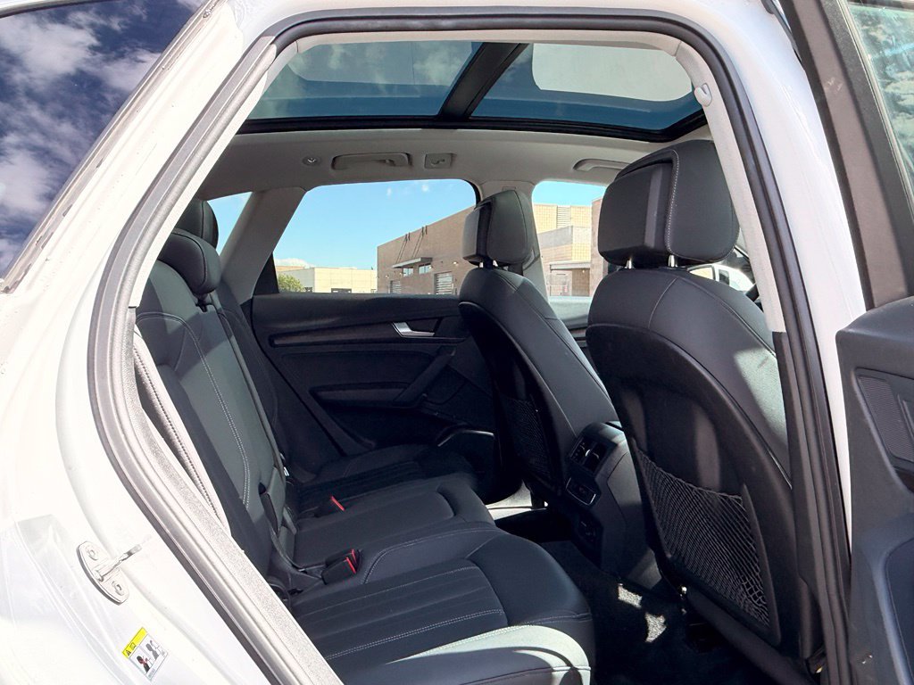 Used 2023 Audi Q5 2.0T Premium w/ Convenience Package AWD/4WD image 18