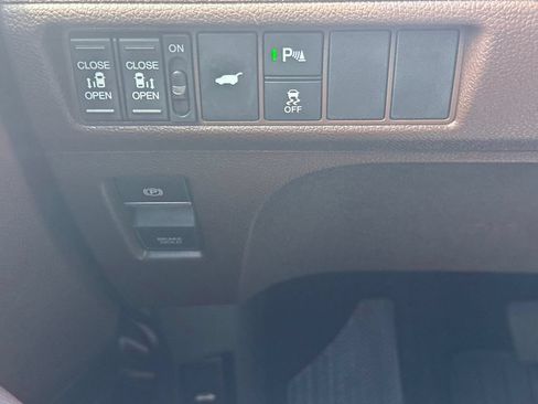 Used 2025 Honda Odyssey Touring image 23