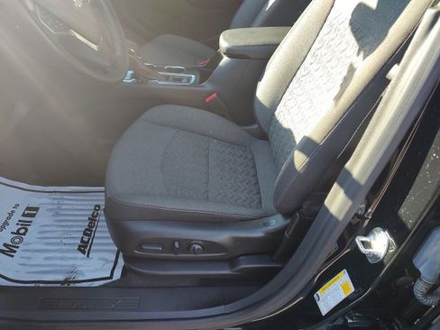 Used 2024 Chevrolet Equinox LT image 7