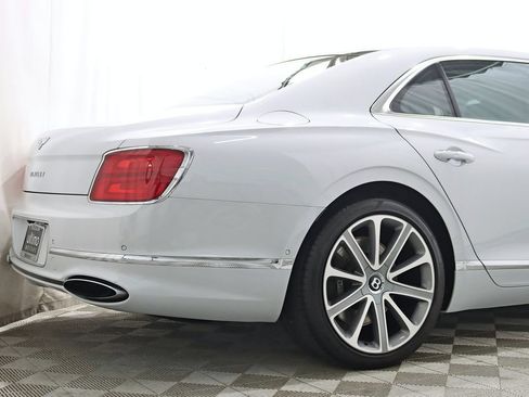 Used 2020 Bentley Flying Spur W12 AWD/4WD image 12