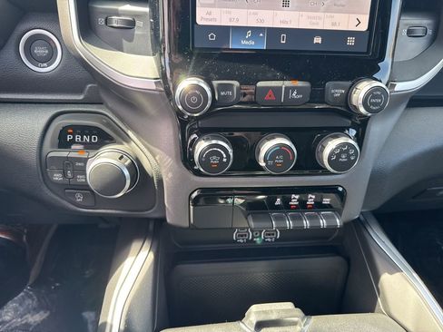 New 2026 RAM 1500 Express AWD/4WD image 16