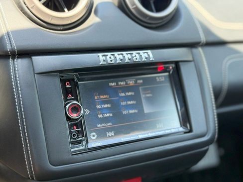 Used 2014 Ferrari California image 25