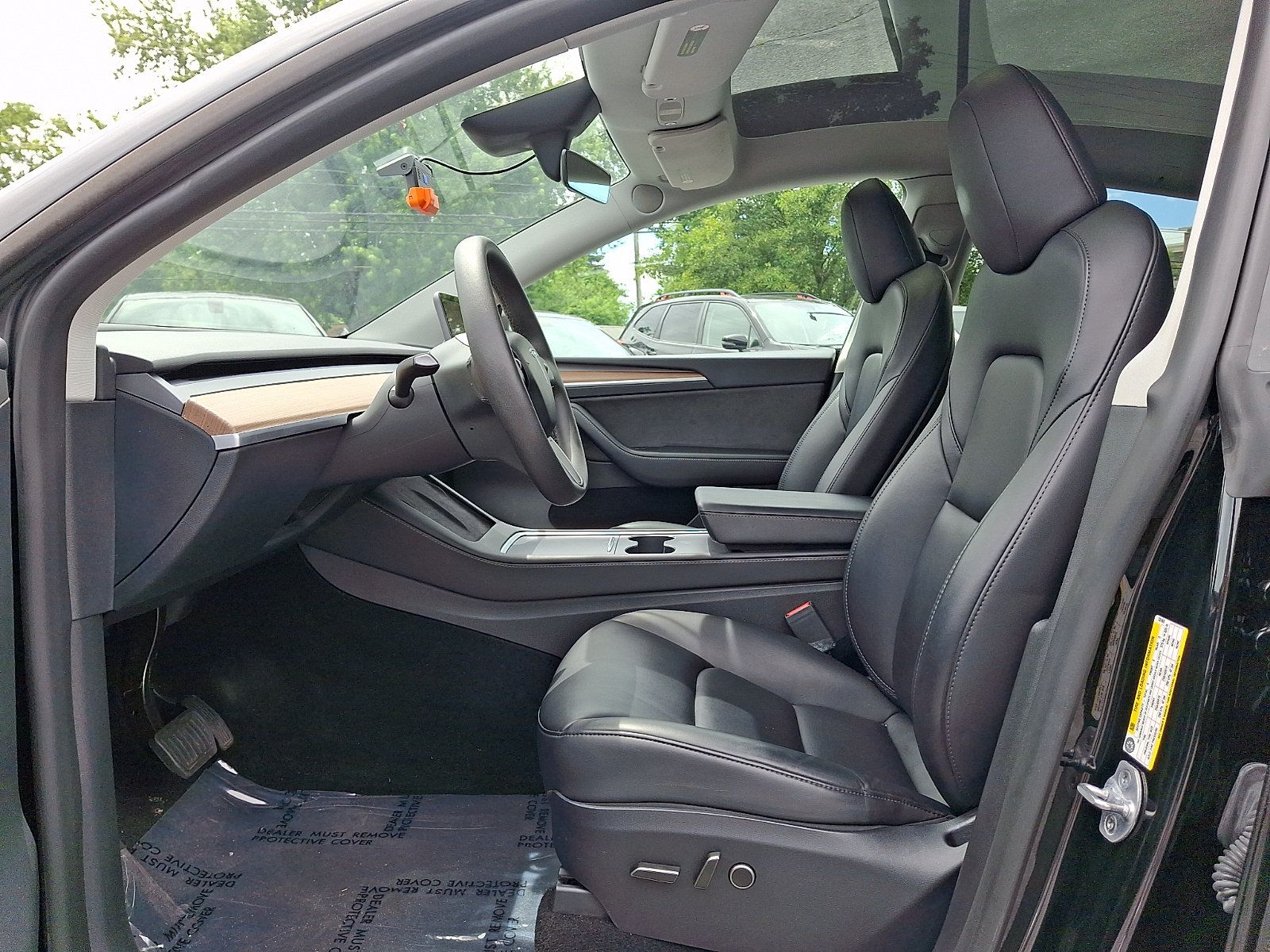 Used 2024 Tesla Model Y Long Range RWD image 13